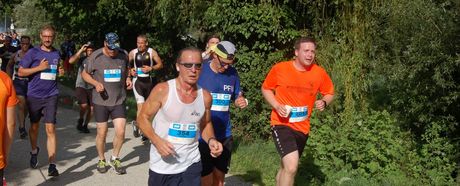 Bäume pflanzen und gewinnen beim Tag des Laufens