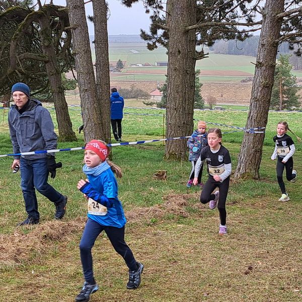 Harter Anstieg vor dem Sportplatz