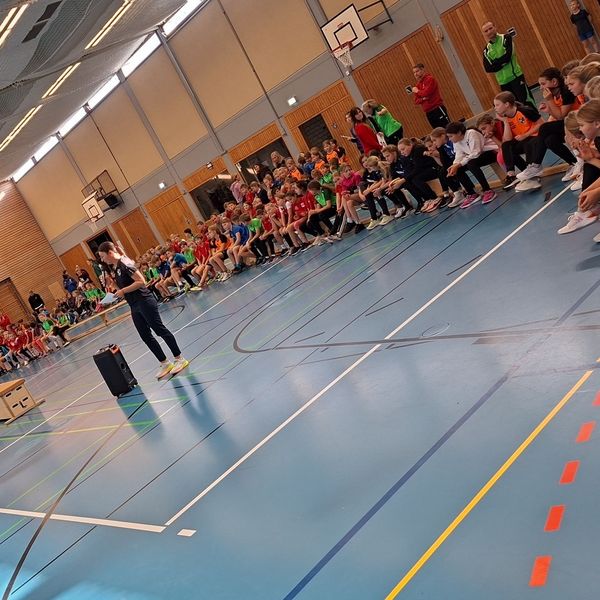 Gespanntes Warten auf die Siegerehrung